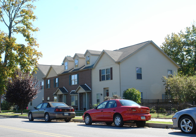 372 E WATER St in Lock Haven, PA - Building Photo - Building Photo