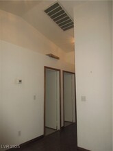 1009 Harp Way in North Las Vegas, NV - Foto de edificio - Building Photo