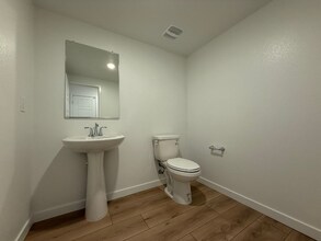 9660 Axel Fls Ave in Las Vegas, NV - Building Photo - Building Photo