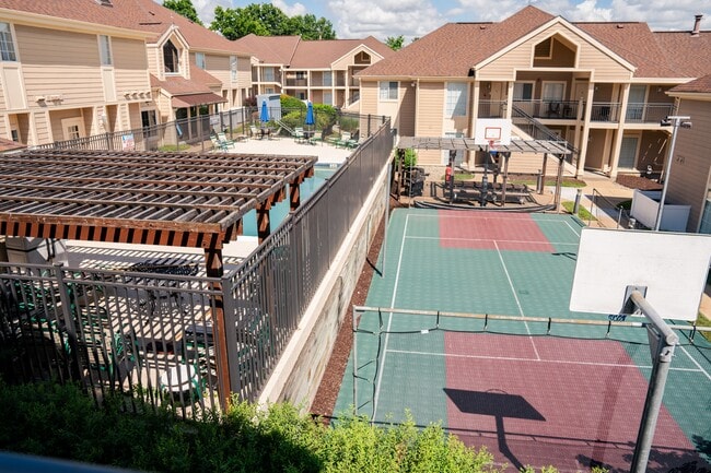 The Haven at Craigshire in St. Louis, MO - Foto de edificio - Building Photo