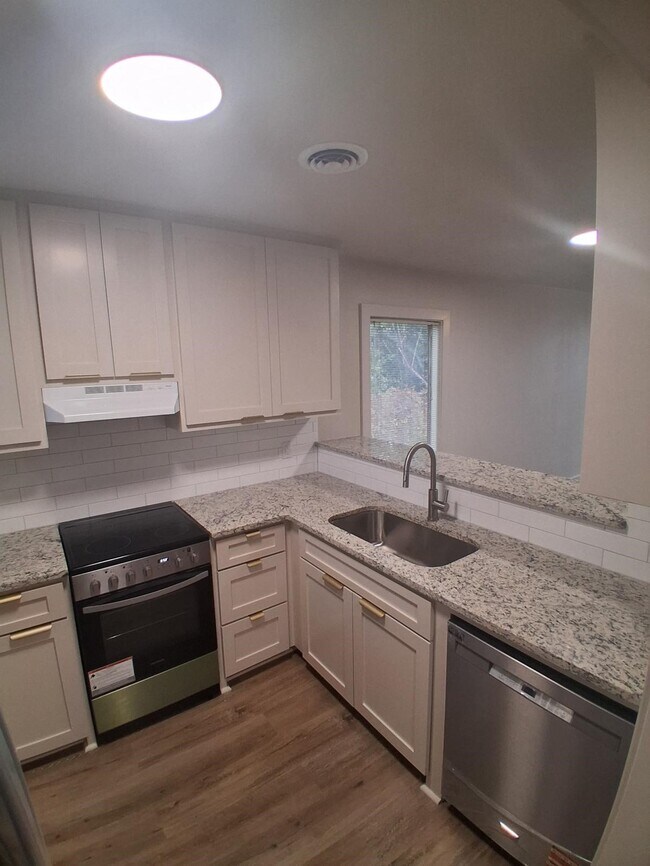 8906 Ilona Ln in Houston, TX - Foto de edificio - Building Photo