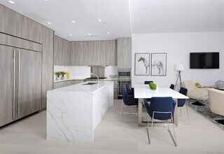 105 Delancey Ave in Mamaroneck, NY - Building Photo - Building Photo