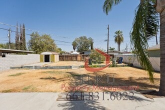 2705 Fordham St in Bakersfield, CA - Building Photo - Building Photo