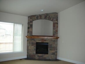 3453 NE Fieldstone Ct in Bend, OR - Building Photo - Building Photo