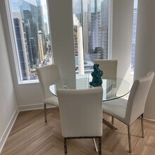225 Adelaide St W in Toronto, ON - Building Photo - Building Photo