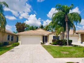 2425 Pigeon Cay in West Palm Beach, FL - Building Photo