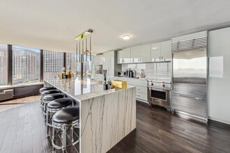 505 N Lake Shore Dr in Chicago, IL - Building Photo - Building Photo