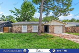 12212 Duchess Dr in Balch Springs, TX - Building Photo