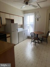 117 E Biddle St in West Chester, PA - Foto de edificio - Building Photo