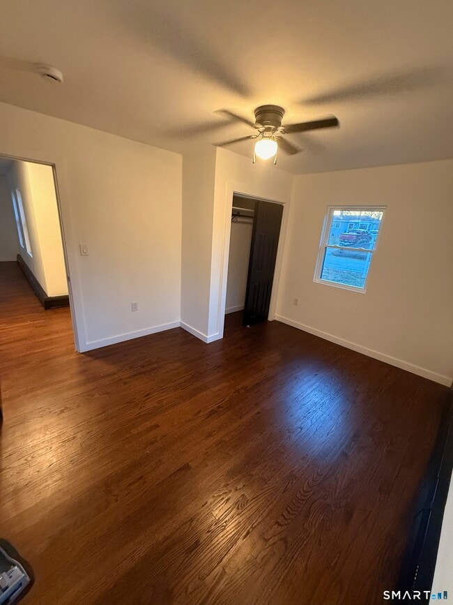 8 Eddy Rd in Montville, CT - Building Photo - Building Photo