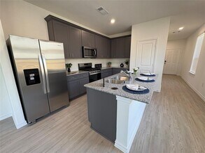 15145 Cyn Rpds Rd in Conroe, TX - Building Photo - Building Photo