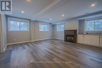 2111 Lynn Heights Dr in Pickering, ON - Building Photo - Building Photo