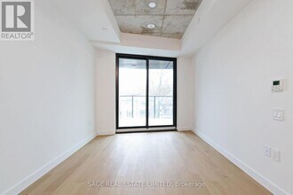 1720 Bayview Ave in Toronto, ON - Building Photo - Building Photo