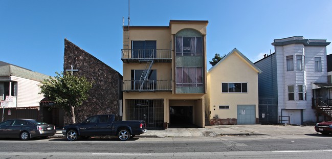 3159 Army St in San Francisco, CA - Building Photo - Building Photo