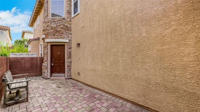 7523 Tressider Ave in Las Vegas, NV - Building Photo - Building Photo