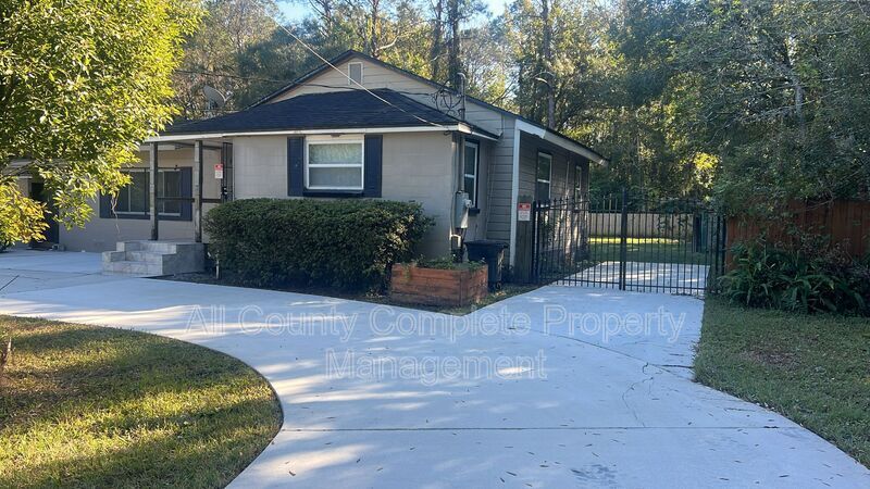 6462 Mockingbird Rd in Jacksonville, FL - Building Photo