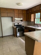 127 Huff Dr in Lawrenceville, GA - Building Photo - Building Photo