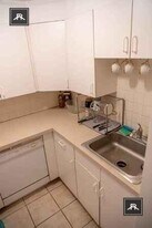 52 Green St in Brookline, MA - Building Photo