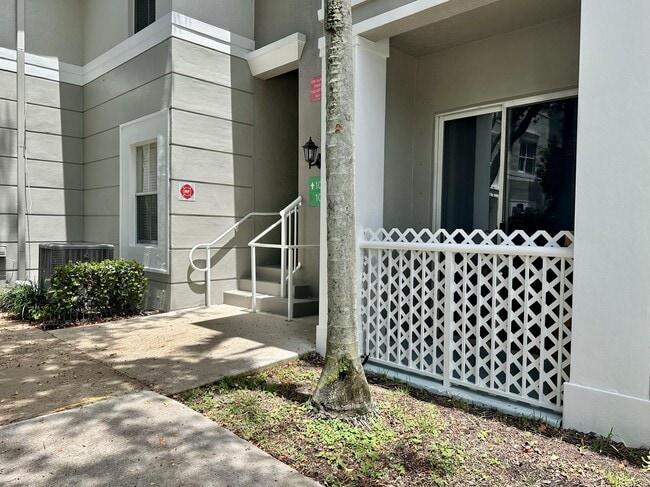 1002 Shoma Dr in West Palm Beach, FL - Building Photo - Building Photo