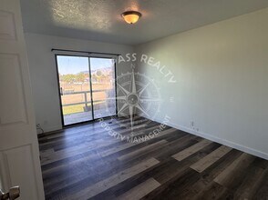 256 S 400 W in Tooele, UT - Building Photo - Building Photo