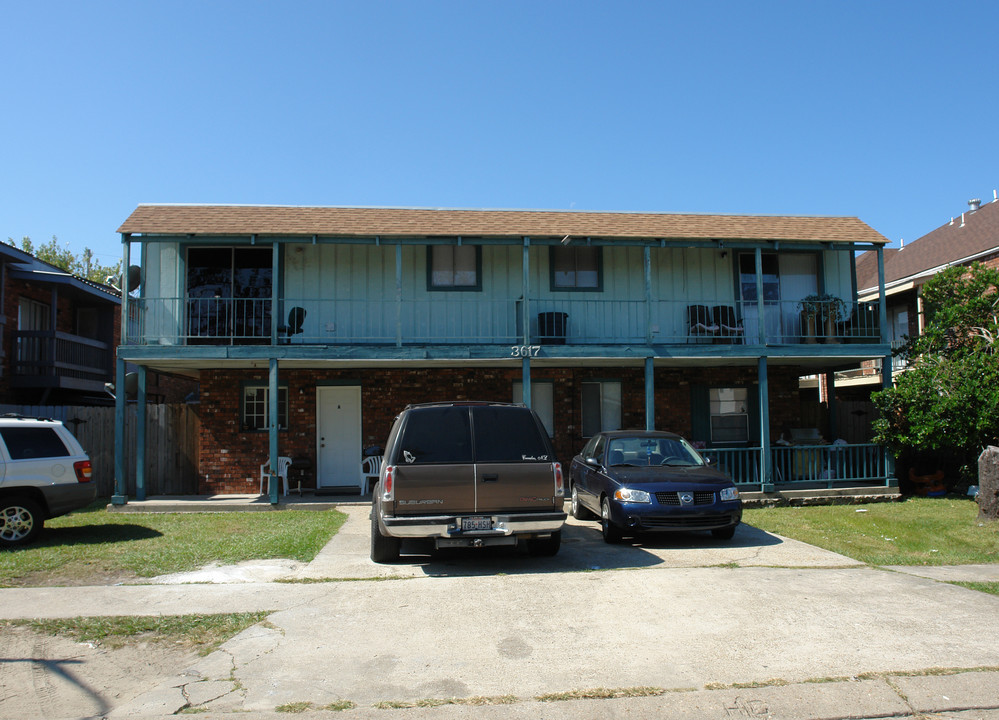 3617 Martinique Ave in Kenner, LA - Foto de edificio