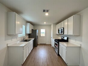 4130 Brazos Brk Trl in Baytown, TX - Building Photo - Building Photo