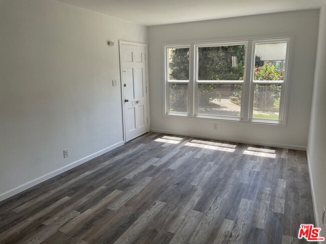 property at 1620 S St Andrews Pl