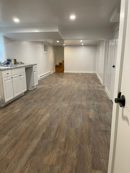 76 Lexington St, Unit Newly finished unit in Burlington, MA - Foto de edificio