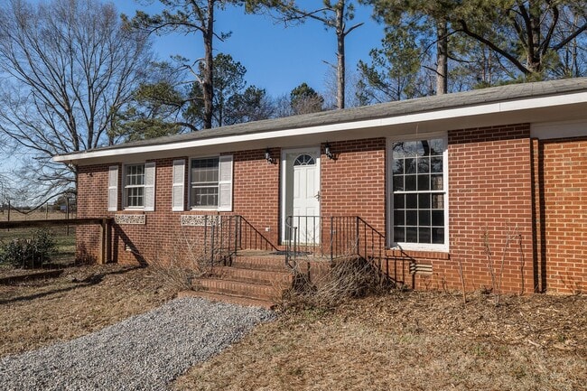 6301 High Shoals Rd in Bishop, GA - Building Photo - Building Photo