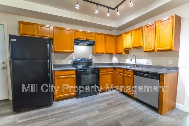 21 Jane St in Manchester, NH - Building Photo - Building Photo