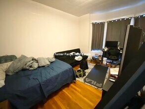 122 Buttonwood St, Unit 3 in Boston, MA - Foto de edificio - Building Photo