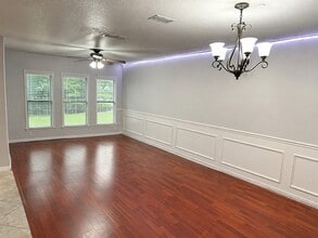 5910 Tivoli Gardens Blvd in Orlando, FL - Foto de edificio - Building Photo