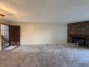 218 Wright St in Lakewood, CO - Building Photo - Building Photo