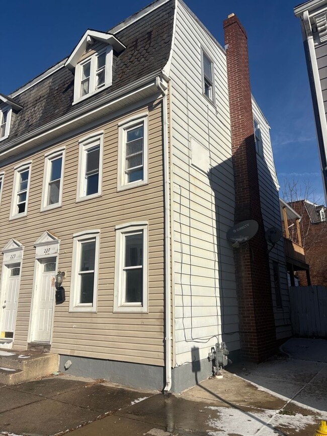 227 Park Pl in York, PA - Building Photo - Building Photo