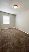 55 E 11000 S in Sandy, UT - Building Photo - Building Photo