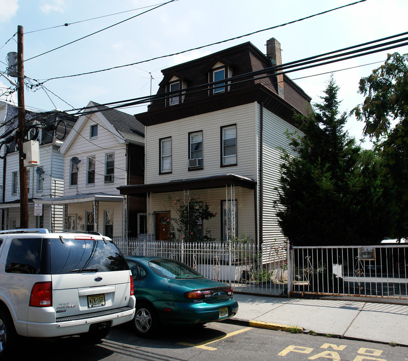 189-191 Garside St in Newark, NJ - Foto de edificio