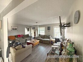 5 W Sorrento St, Unit 2 in Boston, MA - Building Photo