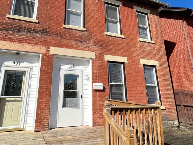 property at 933 White St