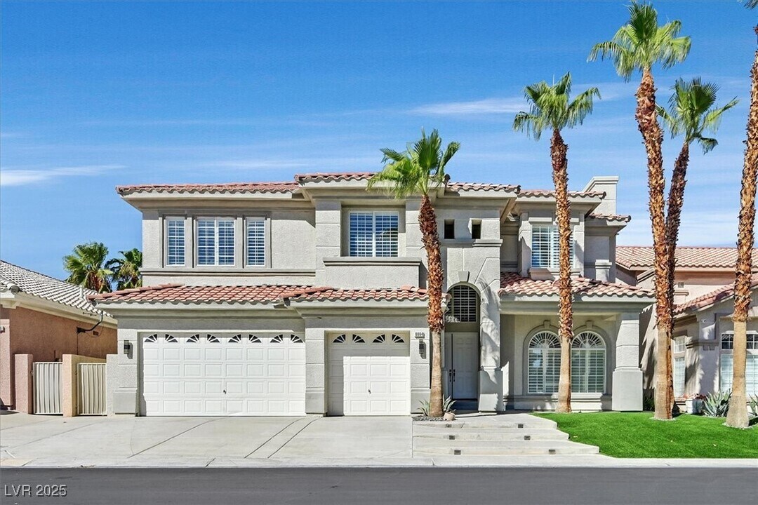 8864 La Manga Ave in Las Vegas, NV - Building Photo