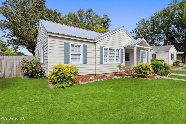 property at 187 Bilmarsan Dr
