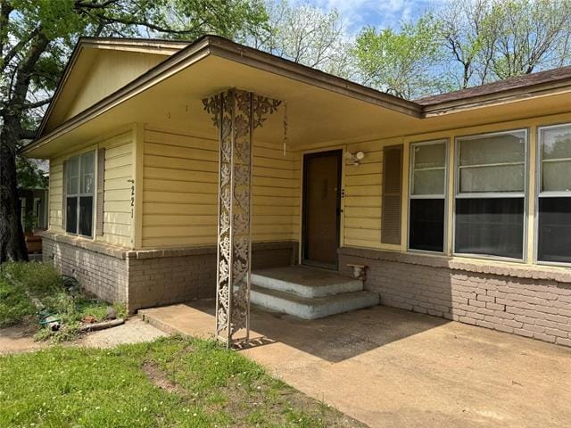 221 W Monterey St in Denison, TX - Building Photo - Building Photo
