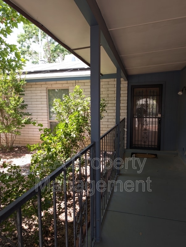 property at 6709 Hensch Ave NE