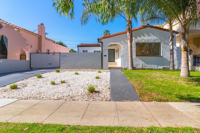 property at 161 N Willaman Dr