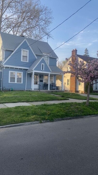 1378 Wildwood Rd in Toledo, OH - Building Photo