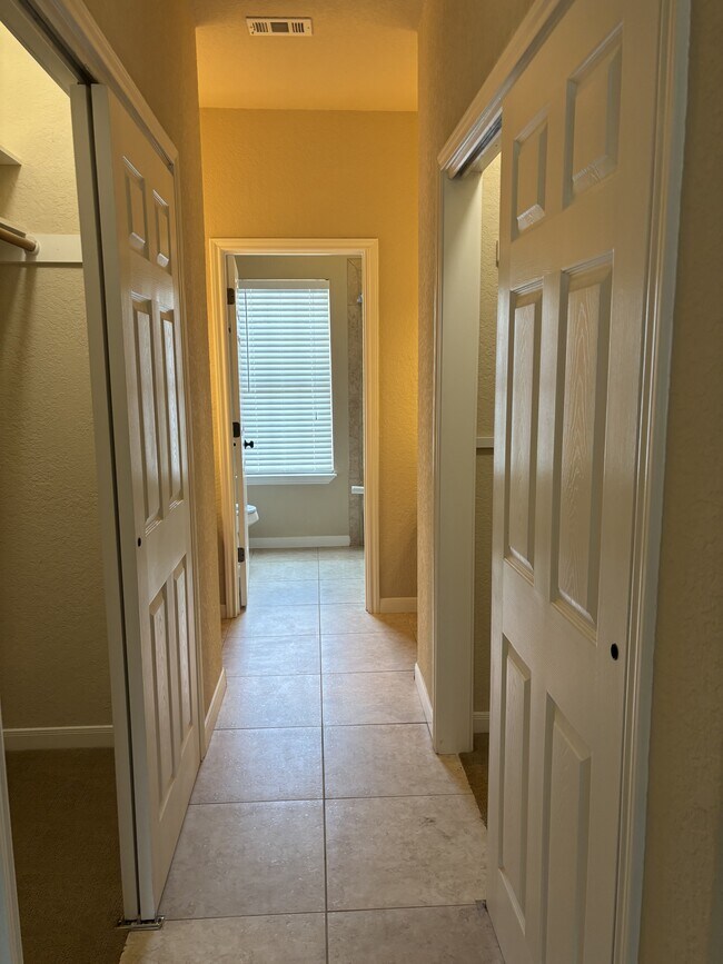 1060 Somerset in Canyon Lake, TX - Building Photo - Building Photo