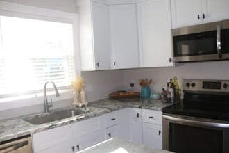 79 N Main St in Belchertown, MA - Building Photo - Building Photo