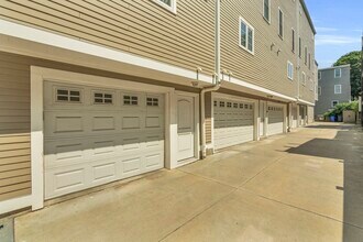 83 Dresser St, Unit 1 in Boston, MA - Building Photo - Building Photo
