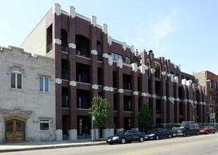 1411-1417 W Chicago Ave in Chicago, IL - Building Photo - Building Photo