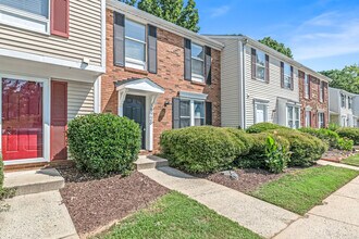 9726 Old Gate Dr in Matthews, NC - Building Photo - Building Photo