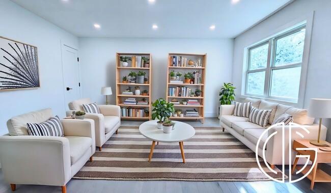 43 Yennicock Ave in Port Washington, NY - Building Photo - Building Photo